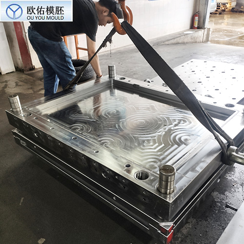 大型?？蚰Ｅ?/></a></div>
        <p class=